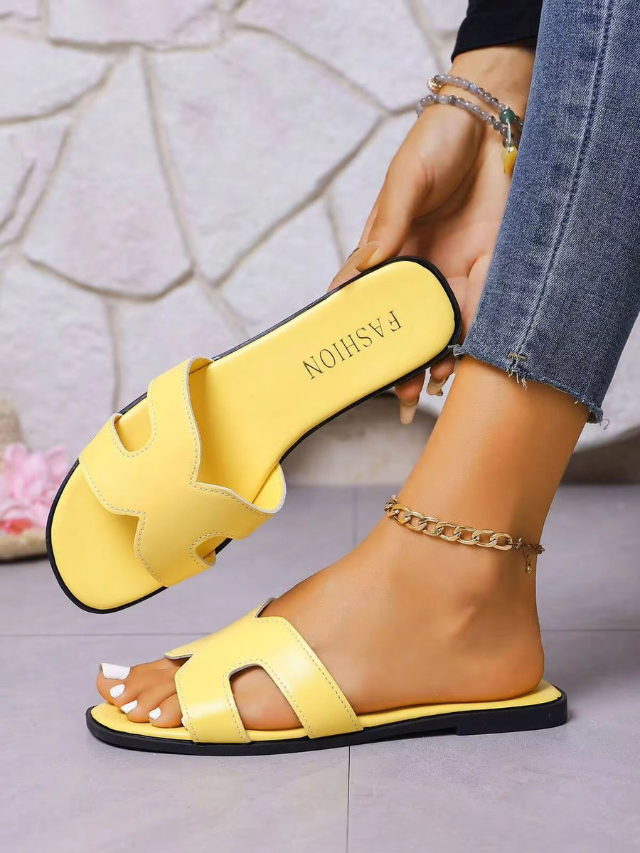 New Arrival Pure Yellow Korean Fashion Slippers, Women's Flat Beach Sandals, Summer Outdoor H-Shaped Slides